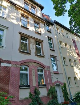 Diskret vermarktet: Altbau-MFH mit ca. 220?m² Wfl., 4 WE & Ausbaupotenzial - Faktor ca. 20 - Berlin