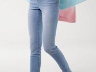 KangaROOS 5-Pocket-Jeans SUPER SKINNY HIGH RISE knöchellang, mit Used-Optik, hohe Leibhöhe