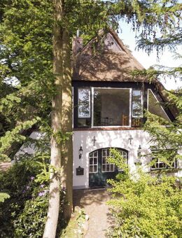 Idyllisches Reetdachhaus in ruhiger, zentraler Lage ! - Henstedt-Ulzburg