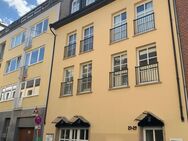 KÖLN INNENSTADT Nähe Neumarkt, helle geräumige 3 Zi. Wohnung, 111 m² Wfl. im 1. OG, gr. Westterrasse - Köln