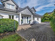 Luxuriöses Einfamilienhaus mit großem Anwesen! - Ellerbek
