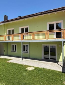 neuwertig-komplettmodernisiertes Apartment im DG mit kl. Balkon in Tengling am Waginger See - Taching (See)