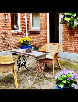 Möblierte 5-Zimmer-Erdgeschosswohnung in Hamburg Niendorf - Hamburg