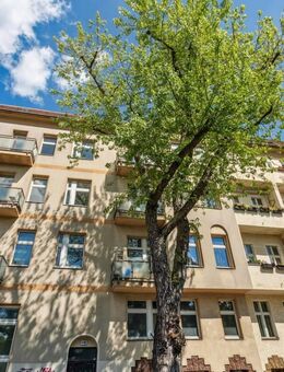 Provisionsfrei - Großes Entwicklungspotenzial - MFH mit ca. 170 qm Ausbaureserve im DG - Berlin