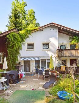 Zweifamilienhaus mit Einliegerwohnung auf großzügigem Hanggrundstück in Kempten - Kempten (Allgäu)