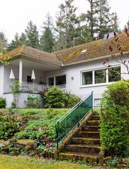 Trier-Feyen - Großzügiges freistehendes Wohnhaus in individueller Lage mit viel Grün - Trier
