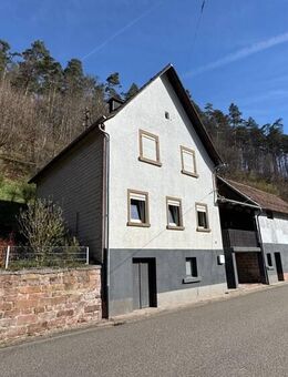 Freistehendes Einfamilienhaus mit Scheune - Elmstein