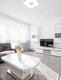 Zeitlos schön - moderne 4-Zimmer-Wohnung mit zwei Balkonen - Singen (Hohentwiel)