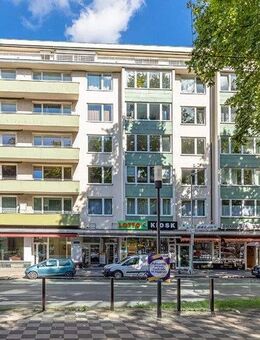 Mittendrin: 2-Zimmer-Wohnung auf der Immermannstraße mit Einbauküche, Balkon und Aufzug - Düsseldorf