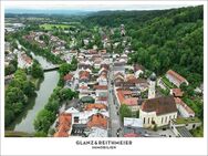 Alpenblick trifft Wohngefühl - Stilvolle Maisonette mit Garten in Altstadtlage - Wolfratshausen