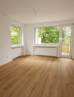 Viel Licht, viel Leben - direkt am Meer. Sanierte 3 Zimmer Wohnung in Cuxhaven-Döse - Cuxhaven