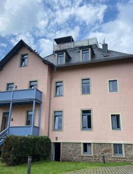 Traumhafte Altbauwohnung mit Balkon und Garage in Top-Lage von Radebeul - Radebeul