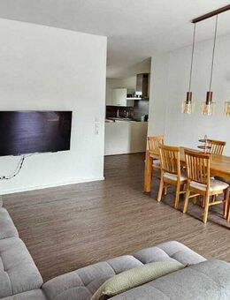 Moderne, neuwertige und voll möblierte 2-Zimmer-Wohnung am Altstadtrand von Amberg - Amberg
