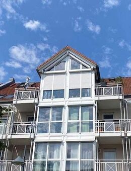 Wunderschöne Galeriewohnung in Top-Lage mit Aufzug, 2 x Balkon und 2x TG-Stellplatz - Nürnberg