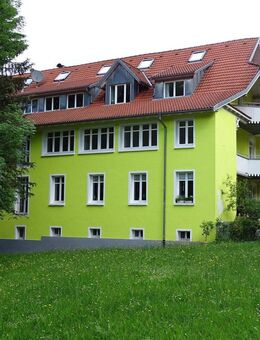 Exklusives Mehrfamilienhaus mit weitläufigem Park in einmaliger Lage! - Zell (Wiesental)