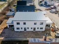 Modernes Neubau-Duo mit durchdachtem Grundriss und energieeffizienter Ausstattung! - Neufahrn (Niederbayern)