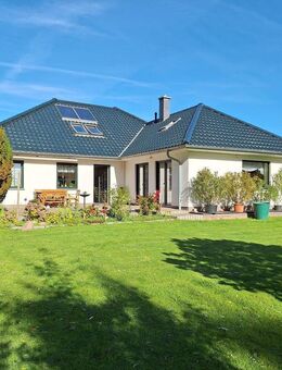 Einfamilienhaus mit Garage und großem Garten fußläufig zum Zentrum Greifswalds - Greifswald