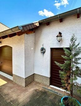 Quierschied: Freist. Einfamilienhaus mit Do-Garage - Quierschied
