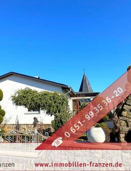 Pellingen: Ruhig gelegener Bungalow mit umfriedetem Garten, Terrasse und Garage - einzugsbereit und frei nach VB - Pellingen