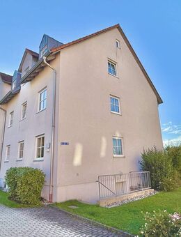 Ideal geschnittene Eigentumswohnung mit Südwest Balkon - Neustadt (Waldnaab)