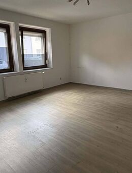 Charmante 2-Zimmer-Wohnung mit Einbauküche in Mönchengladbach - Mönchengladbach