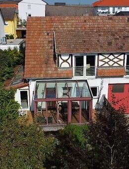 DHH mit Garten und Halle in ruhiger Lage - Edenkoben