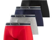 Bench. Boxer Boxershorts für Herren (Packung, 4-St) Unterhosen mit Overlock-Nähten vorn