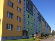 Erstbezug nach Sanierung - Helle 2-Raumwohnung mit Balkon und Dusche - Grimma