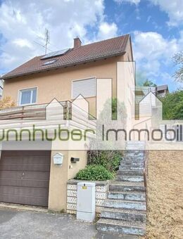 Provisionsfrei: Teilsaniertes Zweifamilienwohnhaus in Werneck zu verkaufen - Werneck