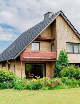 Raum für viel Leben - Großes Einfamilienhaus mitten in Satrup - Mittelangeln