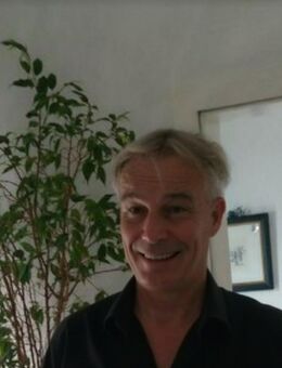 Gesund sehr gepflegt submissiver Mann sucht seine Stelle als... - Frankfurt (Main)