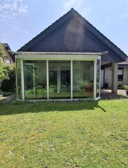 Freistehendes Ein-/Zweifamilienhaus mit Garten, Sauna und Kellerbar in ruhiger Sackgasse in Moers-Kapellen - Moers