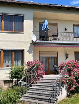 Mehrfamilienhaus mit sehr schönem großem Grundstück - Straubing