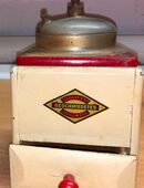 Antike Kaffeemühle in 45897