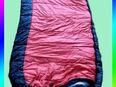 Schlafsack und Tasche der Marke FG3D, leicht rot-blau, Reißverschluss:  in der Original Nylon Trage- Tasche bietet Ihnen eine hervorragende Isolierung und Schlafkomfort. , befindet sich in einem sehr guten Zustand. Aus Nichtraucher  Tierfreien Haushalt in 65929