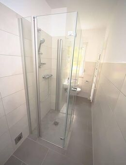 Schöne 3-Raumwohnung mit ebenerdiger Dusche - Helbra