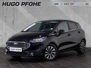 Ford Fiesta, Titanium X Automatik, Jahr 2022 - Hamburg