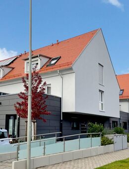 +++SCHÖNES 1-ZIMMER-APPARTEMENT ZUR MIETE IM ZENTRUM VON NEUNKIRCHEN A. BRAND+++ - Neunkirchen (Brand)