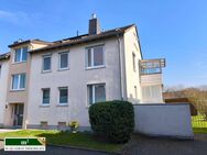 Freuen Sie sich auf eine schöne Wohnung mit neuwertigem Bad, einem Kamin und einer Photovoltaik - Ratingen