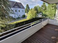 Hochwertig renoviertes 1,5 Zi. App. mit Balkon-Stellplatz-Schwimmbad in Rat.-Hösel ohne Provision - Ratingen