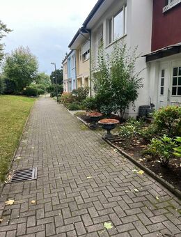 Familientraum in Schinkel-Ost: Gepflegtes Reihenhaus mit Garage und ausgebautem Dachgeschoss! - Osnabrück