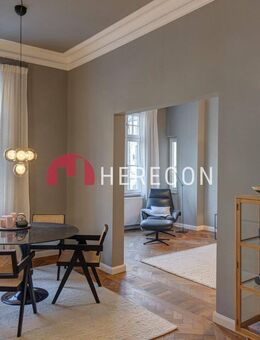 Provisionsfrei vom Bauträger - Sanierte 4-Zimmer-Wohnung im Altbau mit Westbalkon und Luxusflair - München