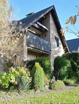 Herford - Elverdissen: Einfamilienhaus mit großem Garten und Feldblick! - Herford (Hansestadt)