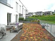 Nittel: HOCHWERTIGE ETW 122 m² ***inkl. moderner EINBAUKÜCHE *** LOGGIA + große DACHTERRASSE *** AUFZUG + 2 überdachten STELLPLÄTZEN - Nittel