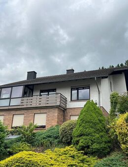 Top-Gelegenheit! 2 Häuser mit separatem Baugrundstück und tollem Weitblick in Hochstetten-Dhaun - Hochstetten-Dhaun