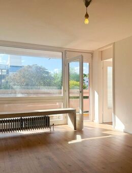 Frisch saniertes 1-Zimmer-Apartment mit Blick auf den Olympiaturm - München