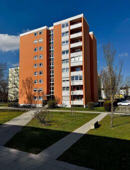 Kapitalanlage mit Panoramablick - vermietete 2-Zimmer-Wohnung mit Loggia in Neuburg a. d. Donau - Neuburg (Donau)