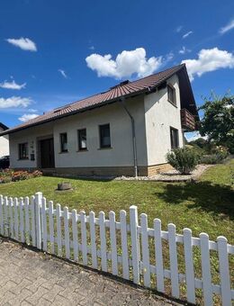 TOP-GELEGENHEIT! Einfamilienhaus mit schönem Weitblick in ruhiger Lage von Obermoschel zu verkaufen - Obermoschel