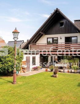 Großzügiges Einfamilienhaus mit parkähnlichem Gartenparadies - Malsch (Landkreis Karlsruhe)