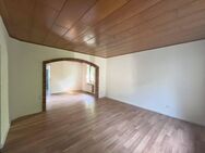 16.128 Euro KM jährlich, 4 Jahre fest: Großzügiges Einfamilienhaus mit separatem Anbau - Peine